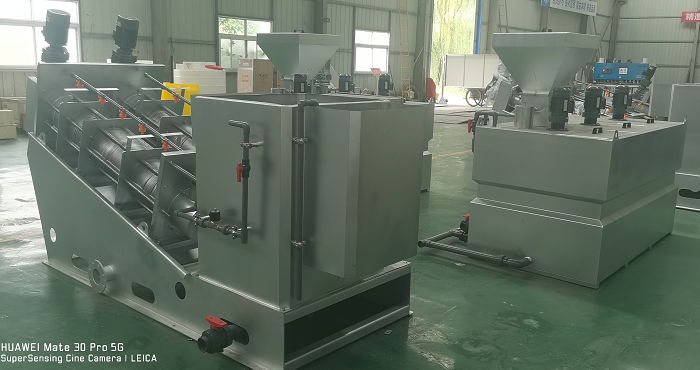 疊螺機(jī)、全自動(dòng)加藥裝置加工中